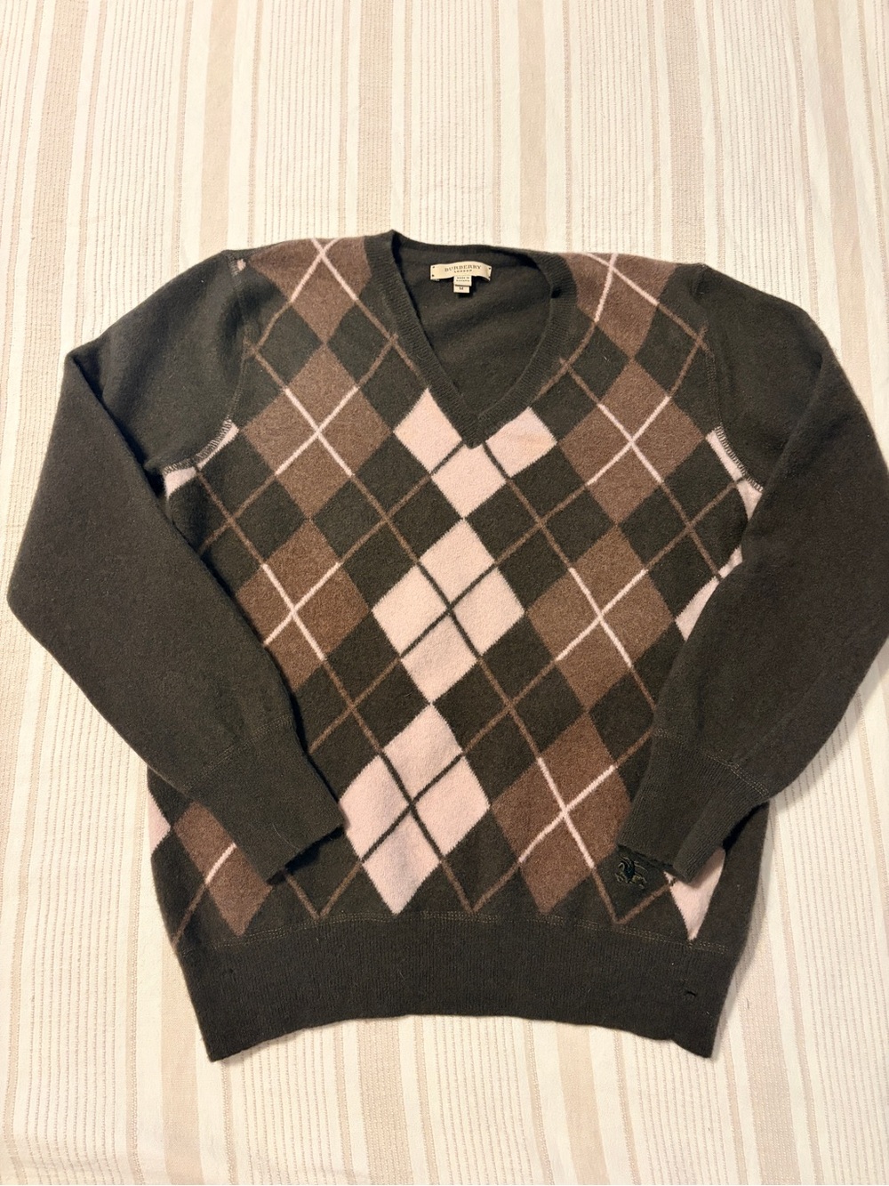 Burberry London 100% Wool Argyle V-Neck Sweater Dark Green Brown Cream Size M